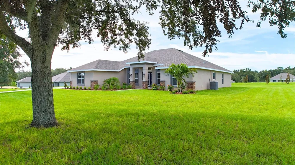 37094 HIDDEN VIEW CIRCLE Dade City, FL 33523