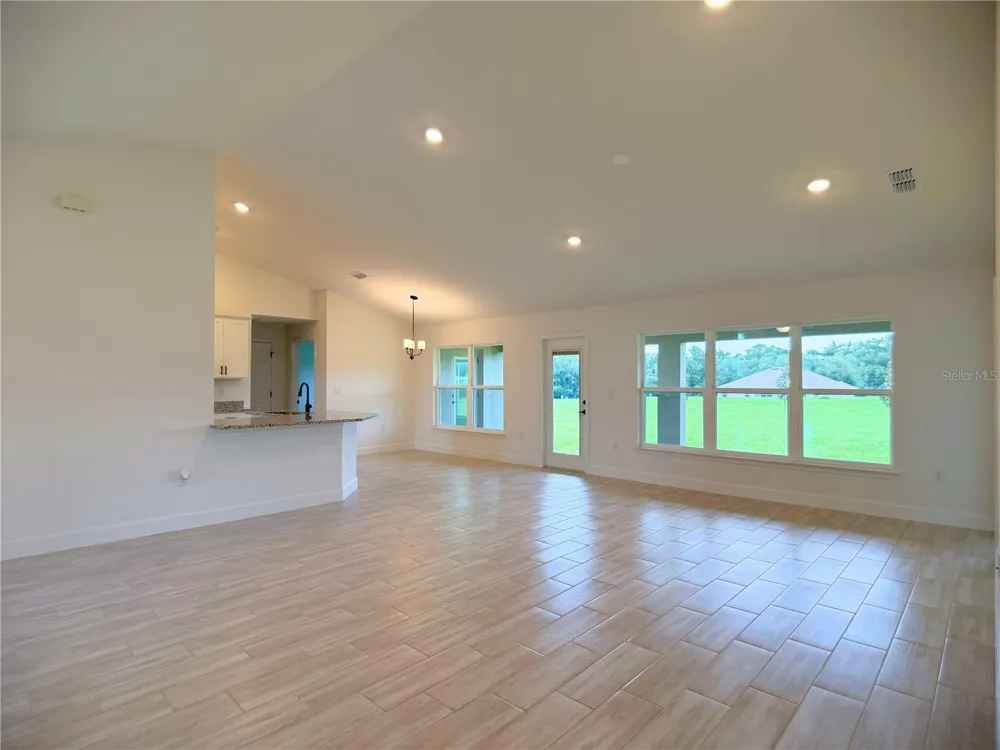 37094 HIDDEN VIEW CIRCLE Dade City, FL 33523