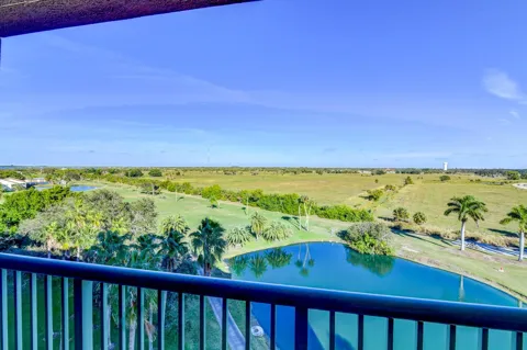 2320 TERRA CEIA BAY BOULEVARD #811