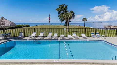 621 WINDRUSH BAY DRIVE #621