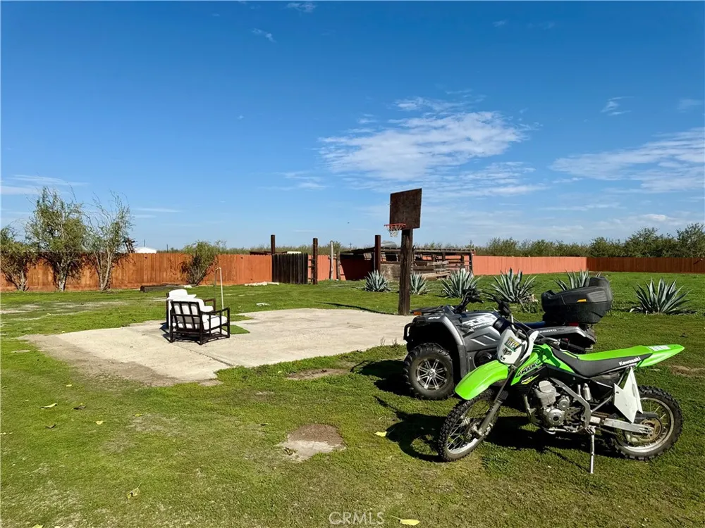 23421 Road 6 Chowchilla, CA 93610