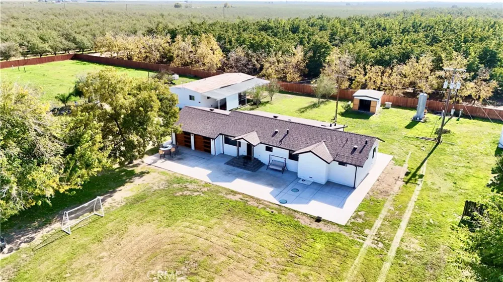 23421 Road 6 Chowchilla, CA 93610