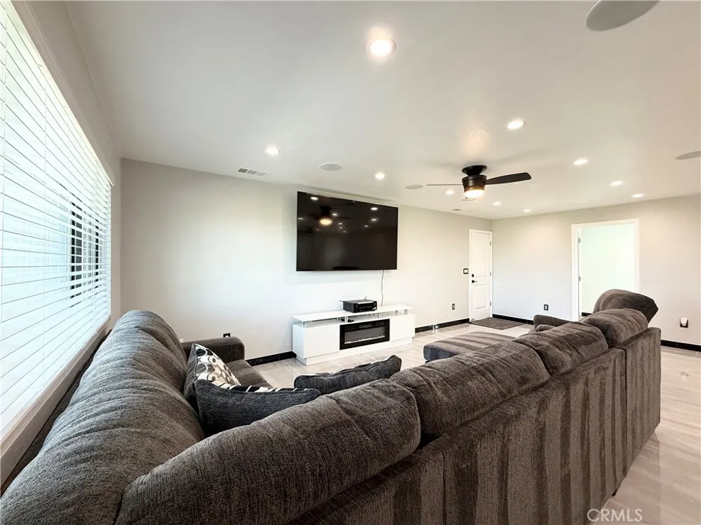 23421 Road 6 Chowchilla, CA 93610