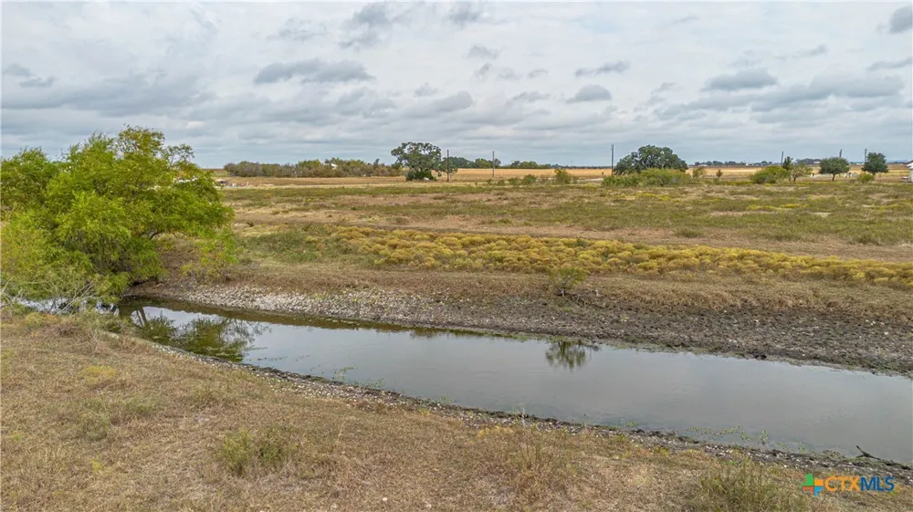 9325 Fm 1339 Martindale, TX 78655