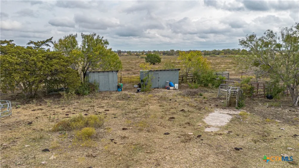 9325 Fm 1339 Martindale, TX 78655