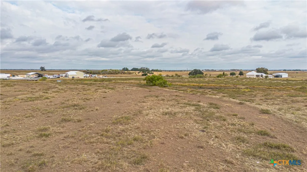 9325 Fm 1339 Martindale, TX 78655