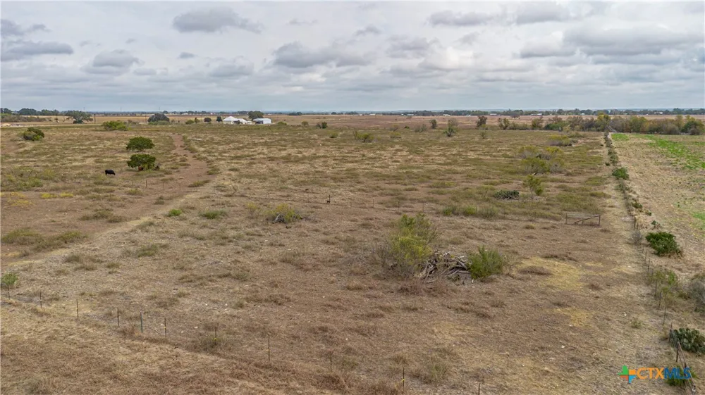 9325 Fm 1339 Martindale, TX 78655