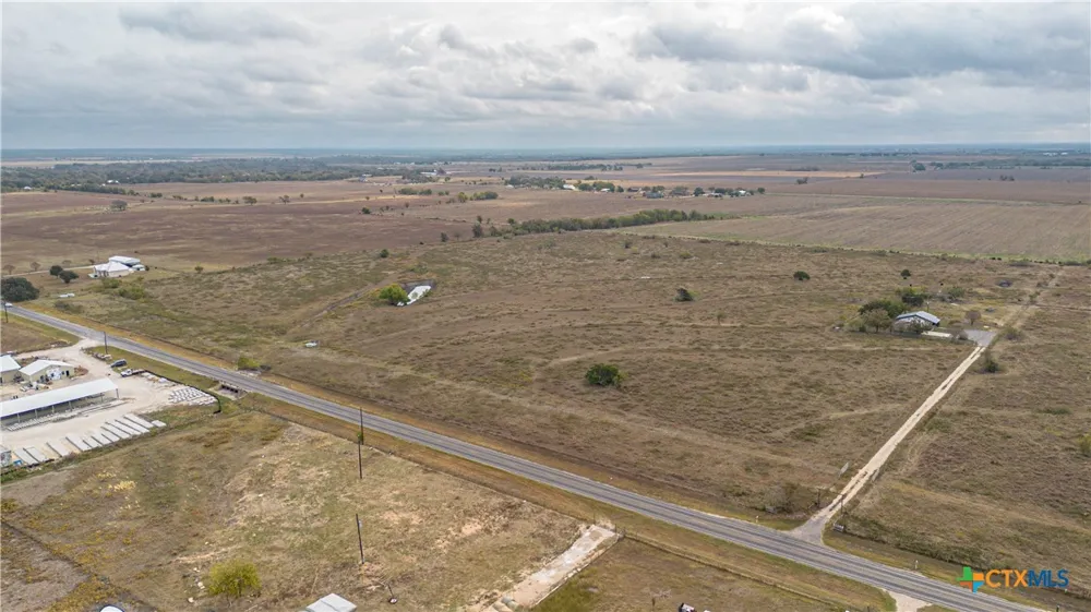 9325 Fm 1339 Martindale, TX 78655