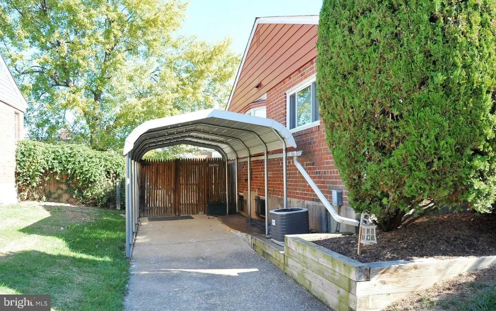 8103 KENNEWICK AVENUE Takoma Park, MD 20912