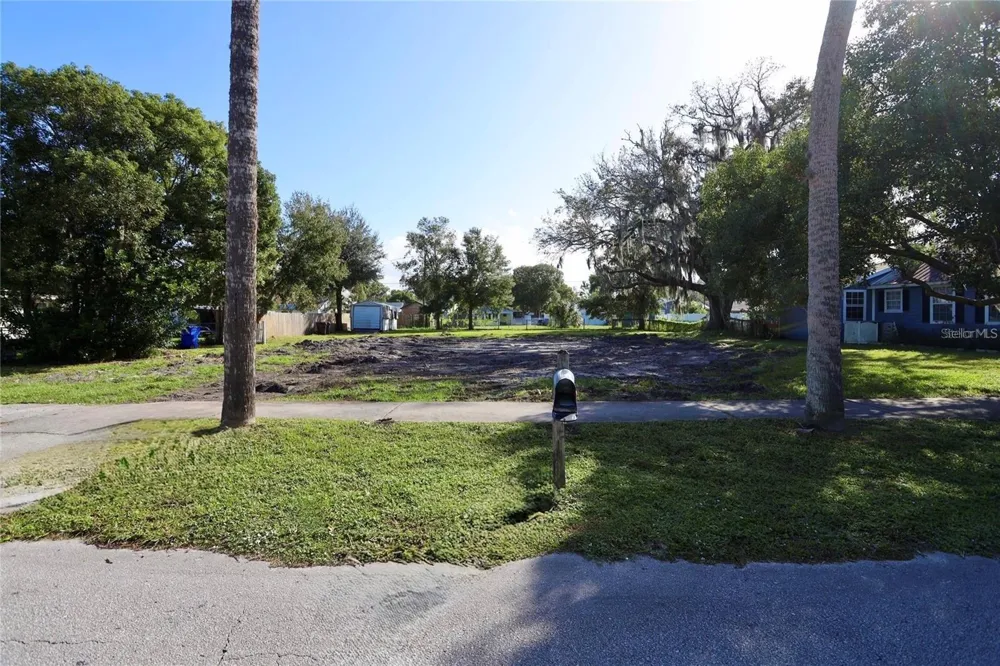 1113 MICHIGAN AVENUE St Cloud, FL 34769