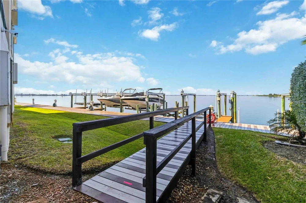 4125 W END ROAD #306 Cocoa Beach, FL 32931