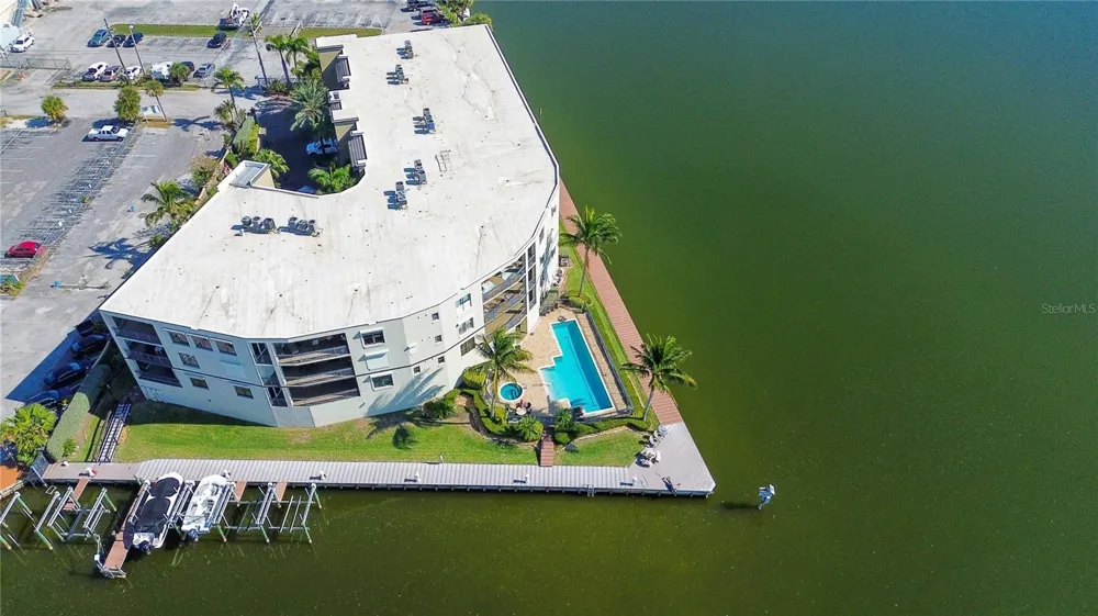 4125 W END ROAD #306 Cocoa Beach, FL 32931
