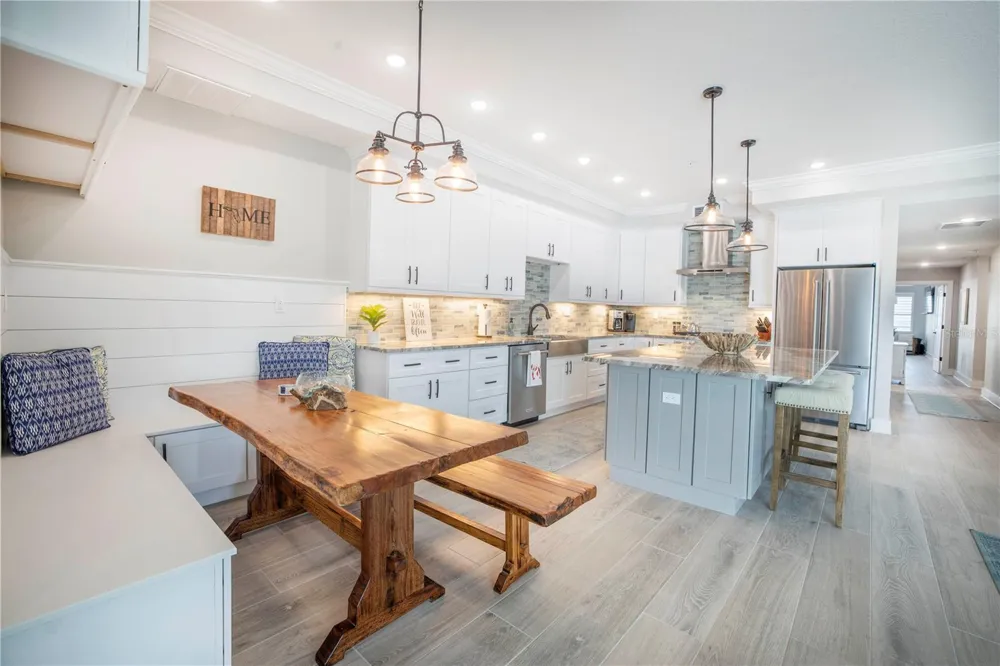 19505 GULF BOULEVARD #304 Indian Shores, FL 33785