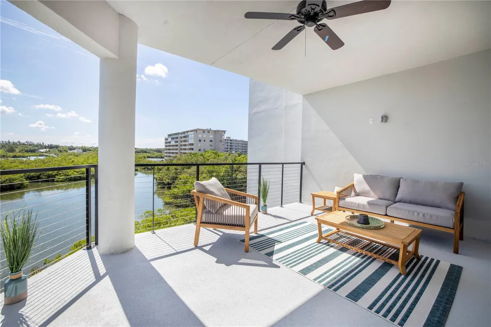 19505 GULF BOULEVARD #304 Indian Shores, FL 33785