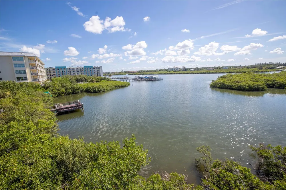 19505 GULF BOULEVARD #304 Indian Shores, FL 33785