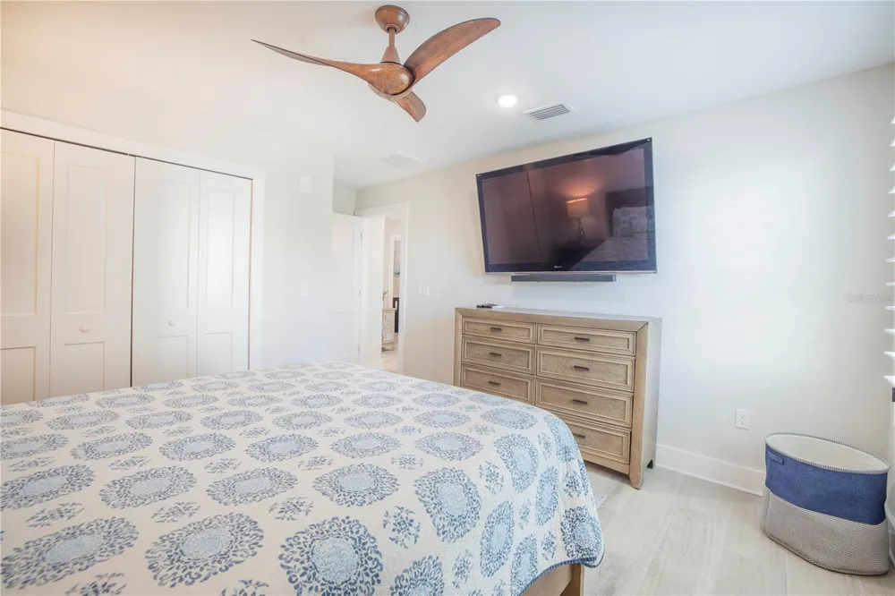19505 GULF BOULEVARD #304 Indian Shores, FL 33785