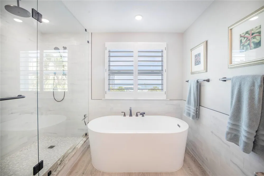 19505 GULF BOULEVARD #304 Indian Shores, FL 33785