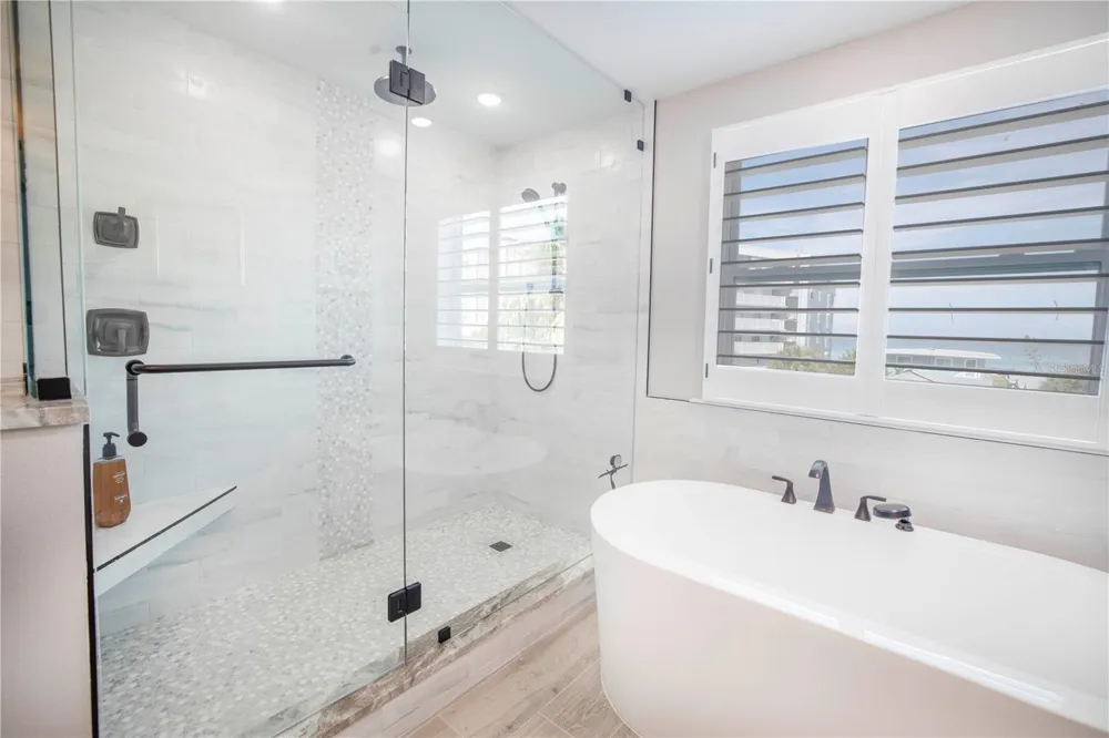 19505 GULF BOULEVARD #304 Indian Shores, FL 33785