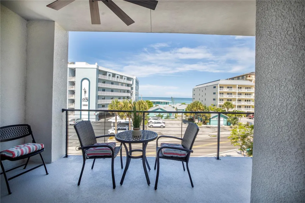 19505 GULF BOULEVARD #304 Indian Shores, FL 33785