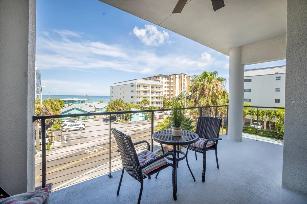 19505 GULF BOULEVARD #304 Indian Shores, FL 33785
