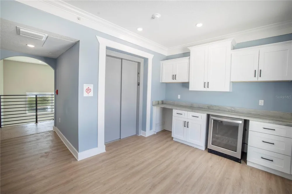 19505 GULF BOULEVARD #304 Indian Shores, FL 33785