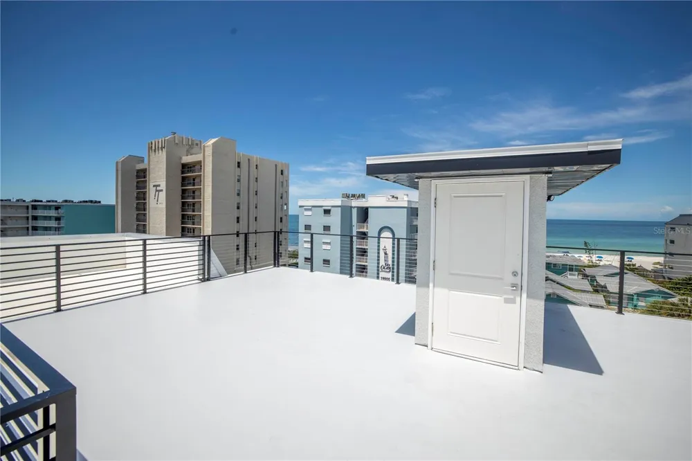 19505 GULF BOULEVARD #304 Indian Shores, FL 33785