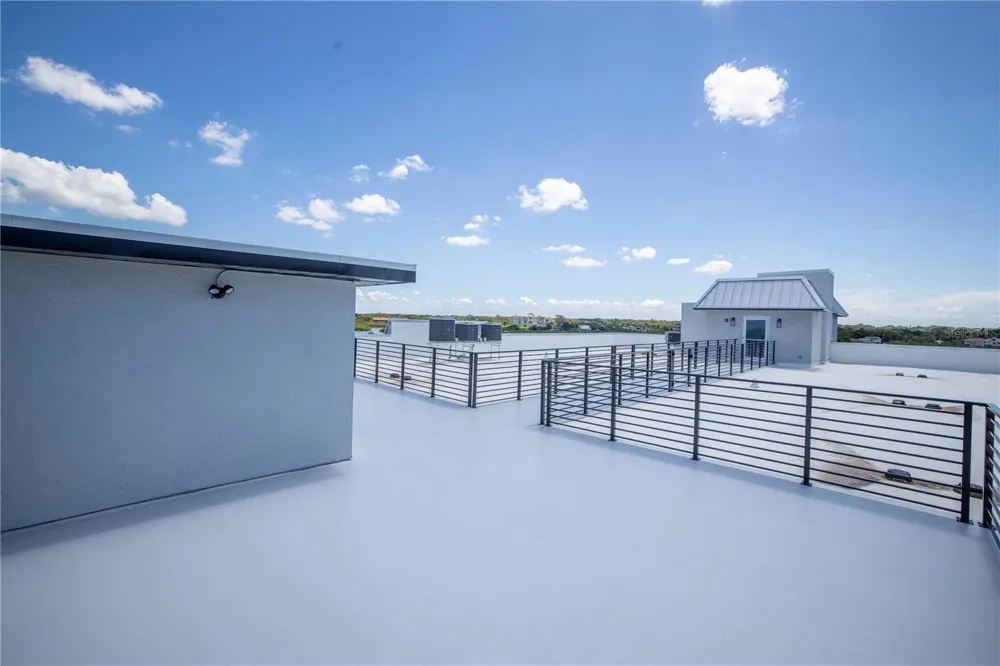 19505 GULF BOULEVARD #304 Indian Shores, FL 33785