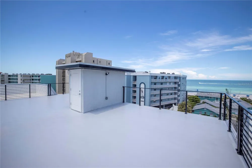19505 GULF BOULEVARD #304 Indian Shores, FL 33785