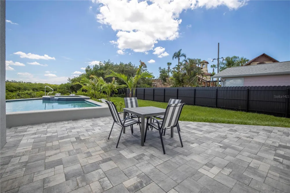 19505 GULF BOULEVARD #304 Indian Shores, FL 33785
