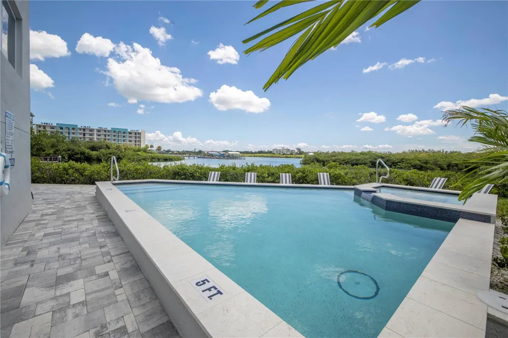 19505 GULF BOULEVARD #304 Indian Shores, FL 33785