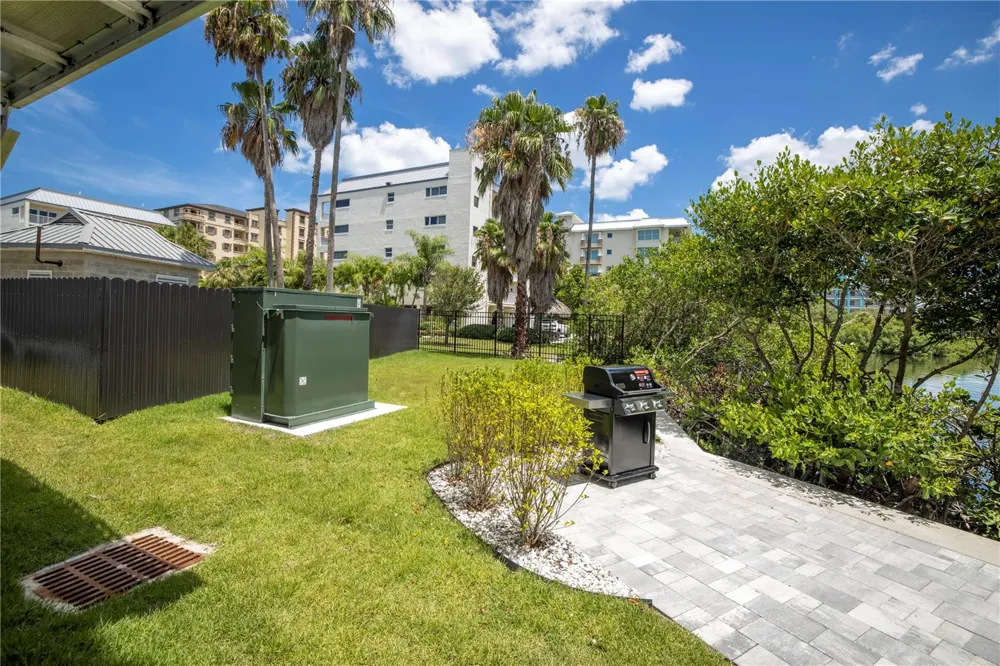 19505 GULF BOULEVARD #304 Indian Shores, FL 33785