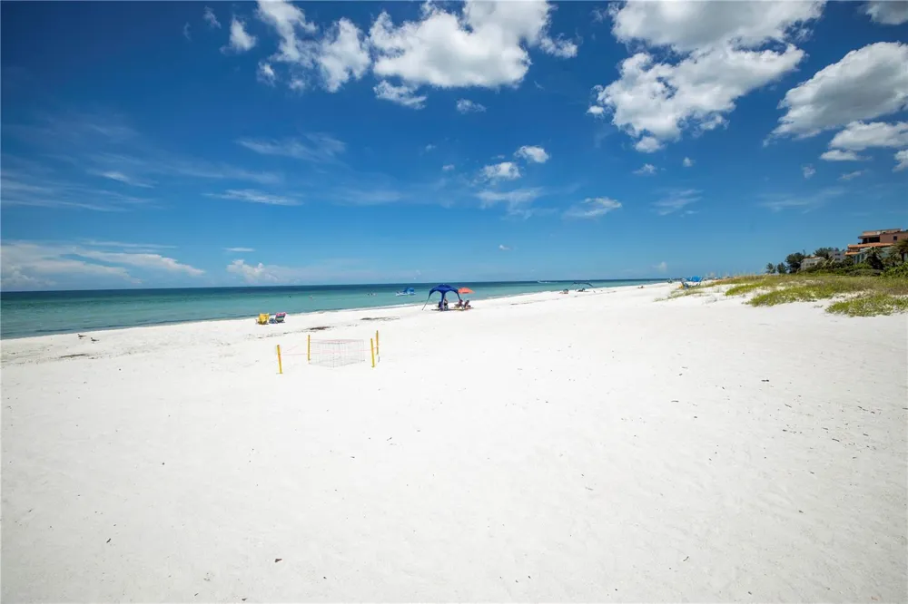 19505 GULF BOULEVARD #304 Indian Shores, FL 33785