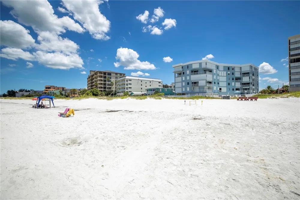 19505 GULF BOULEVARD #304 Indian Shores, FL 33785