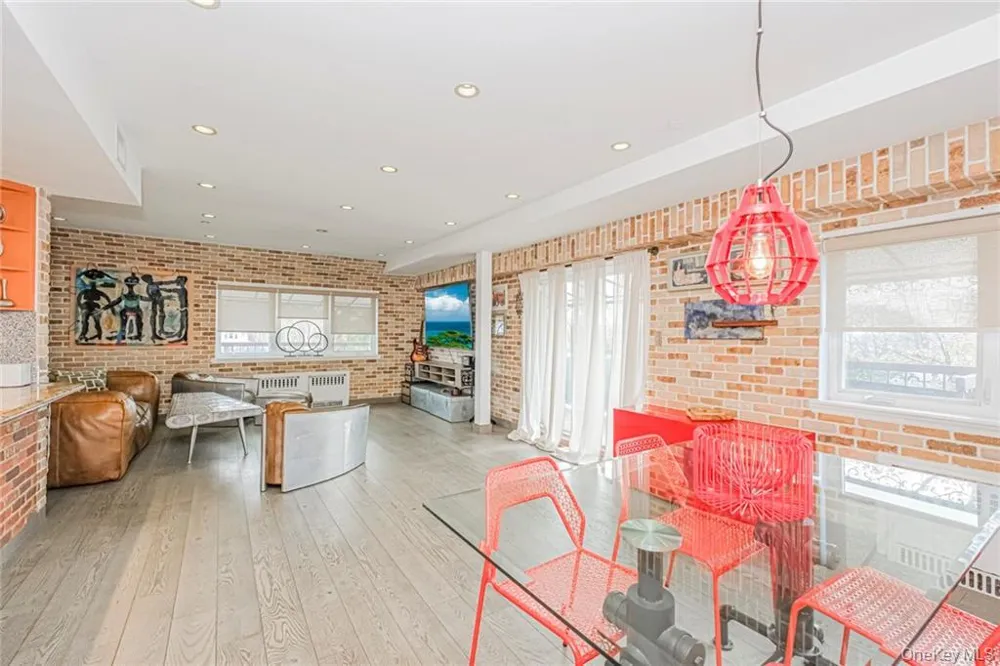 3567 Shore Parkway #H4A Brooklyn, NY 11235