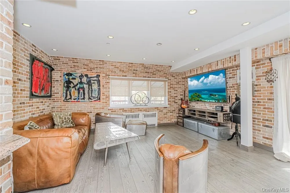 3567 Shore Parkway #H4A Brooklyn, NY 11235