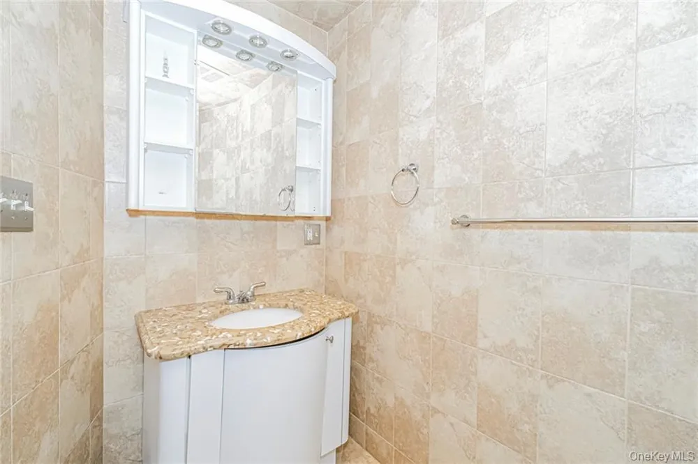3567 Shore Parkway #H4A Brooklyn, NY 11235