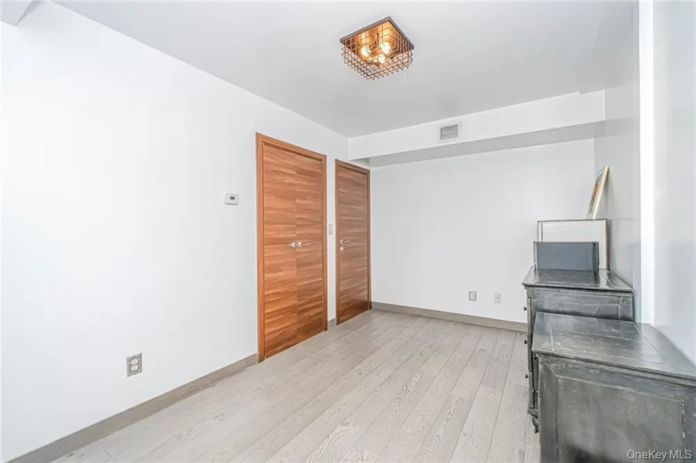 3567 Shore Parkway #H4A Brooklyn, NY 11235