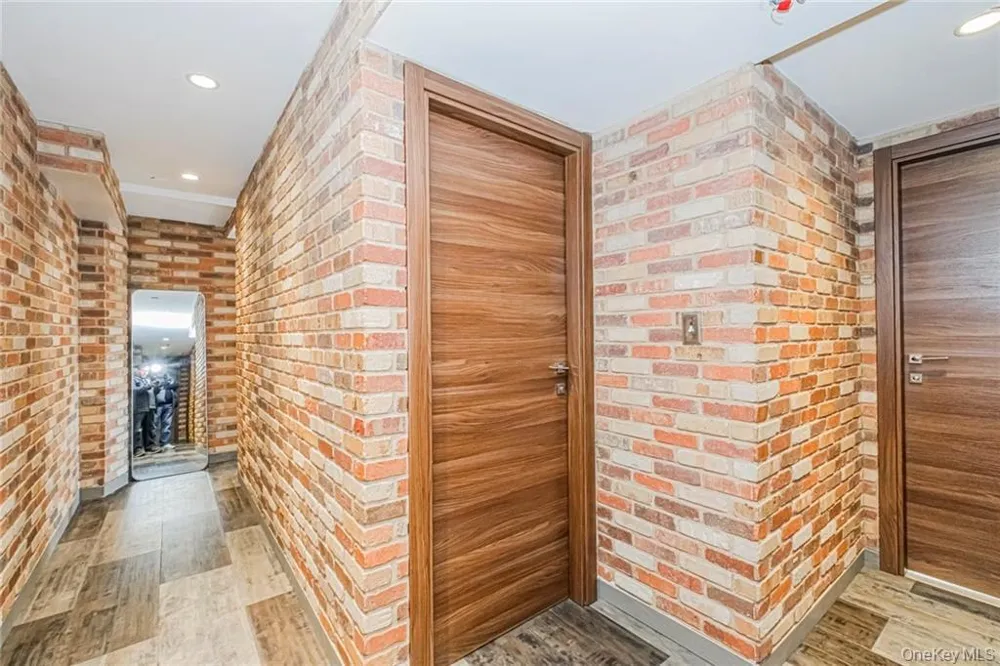 3567 Shore Parkway #H4A Brooklyn, NY 11235