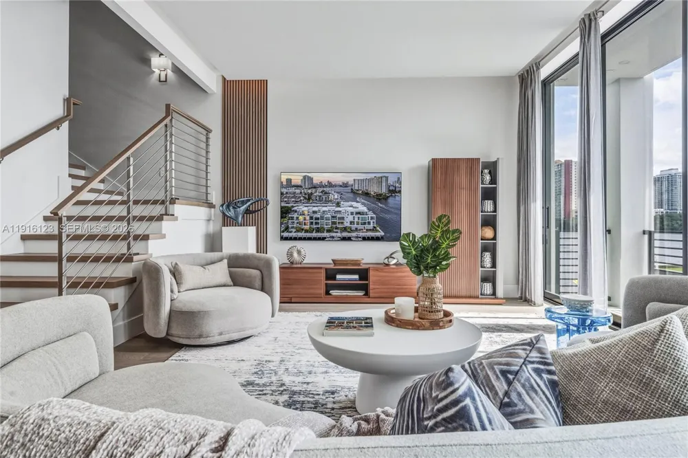 4098 NE 167 ST #9 North Miami Beach, FL 33160