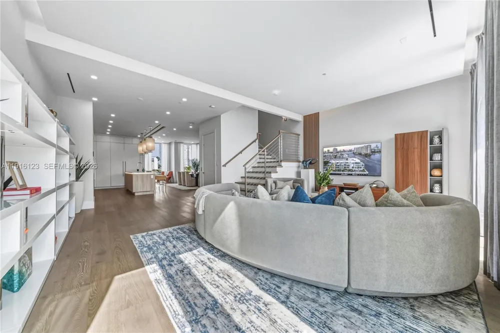 4098 NE 167 ST #9 North Miami Beach, FL 33160