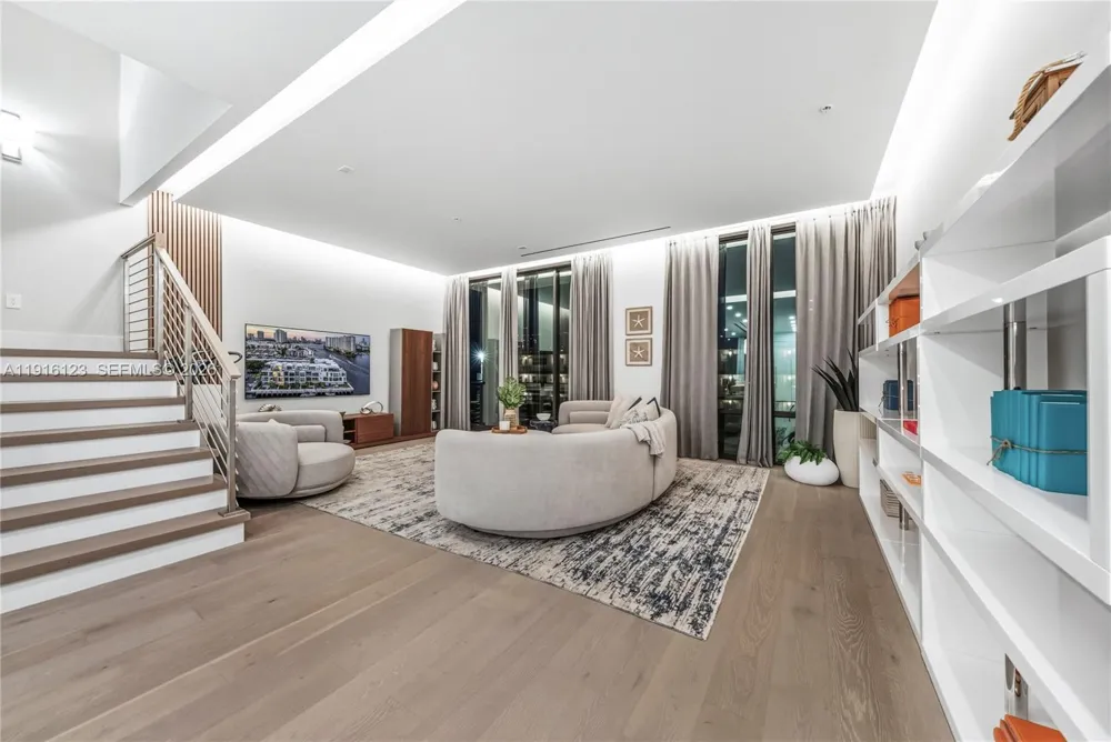 4098 NE 167 ST #9 North Miami Beach, FL 33160