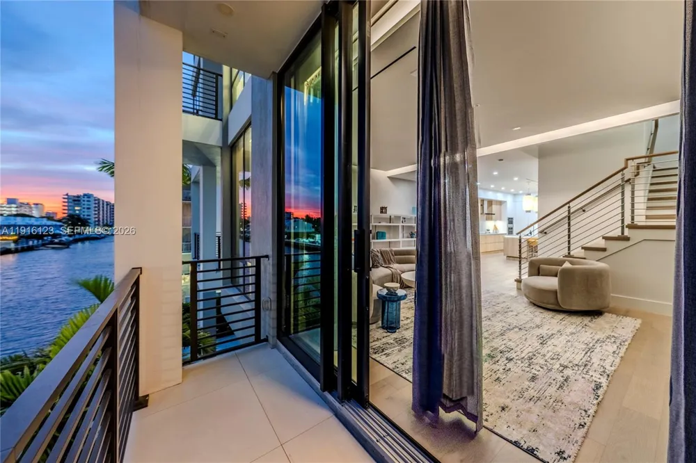 4098 NE 167 ST #9 North Miami Beach, FL 33160