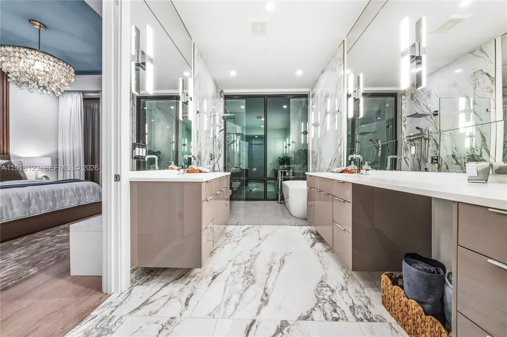 4098 NE 167 ST #9 North Miami Beach, FL 33160