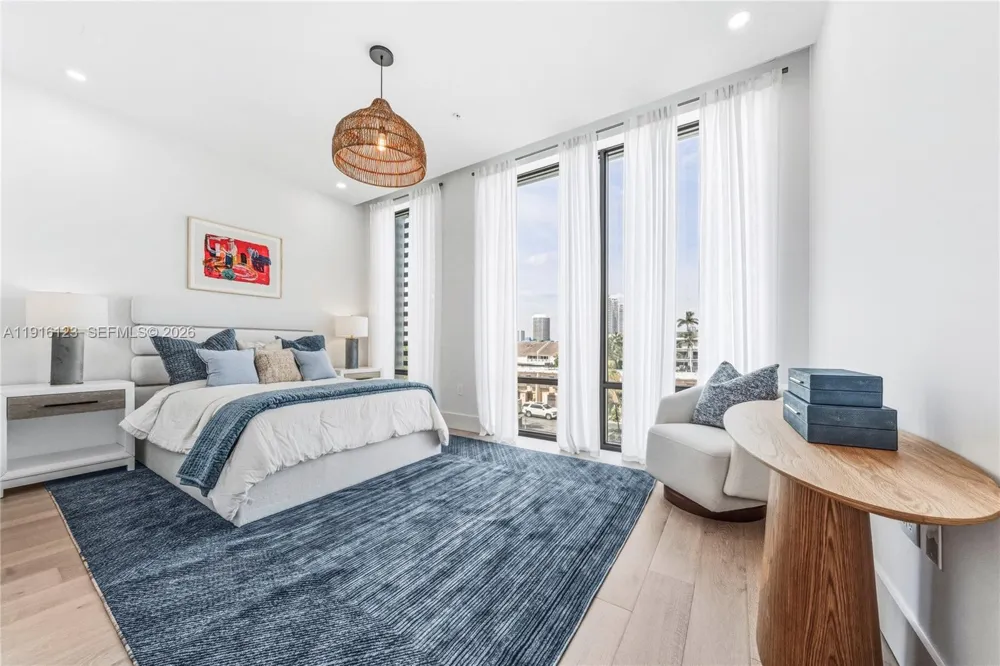 4098 NE 167 ST #9 North Miami Beach, FL 33160