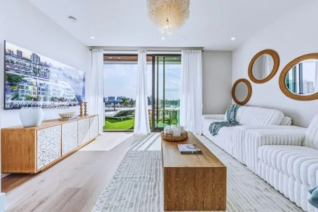 4098 NE 167 ST #9 North Miami Beach, FL 33160