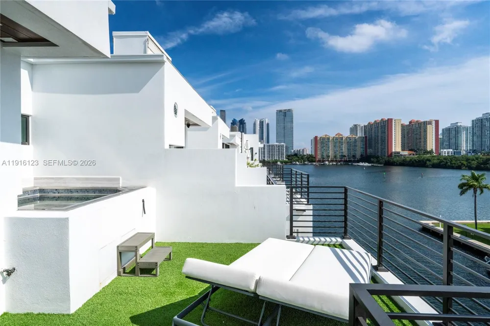 4098 NE 167 ST #9 North Miami Beach, FL 33160