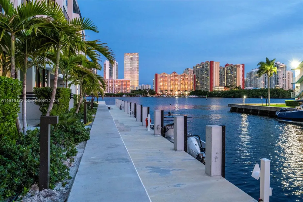 4098 NE 167 ST #9 North Miami Beach, FL 33160