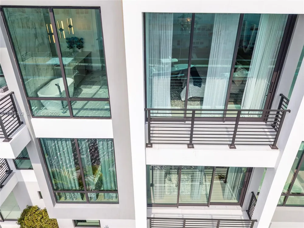 4098 NE 167 ST #9 North Miami Beach, FL 33160