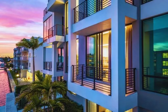 4098 NE 167 ST #9 North Miami Beach, FL 33160