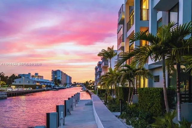 4098 NE 167 ST #9 North Miami Beach, FL 33160